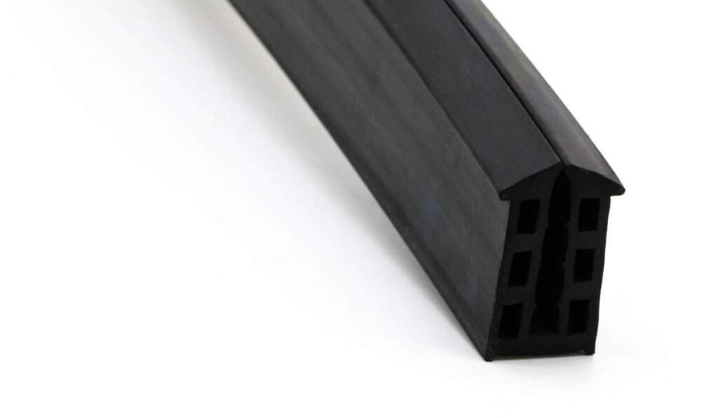 Elastômeros: o que são e por que são fundamentais para a indústria automotiva e de autopeças? 2 Elastômeros indústria automotiva